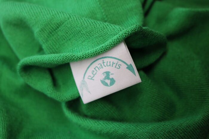 etichette tessuto personalizzate eco-friendly, etichette ricamate o stampate 